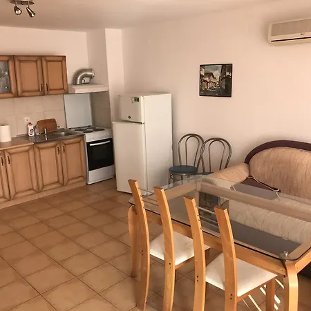 Апартаменты In Cape St Stefan Созополь
